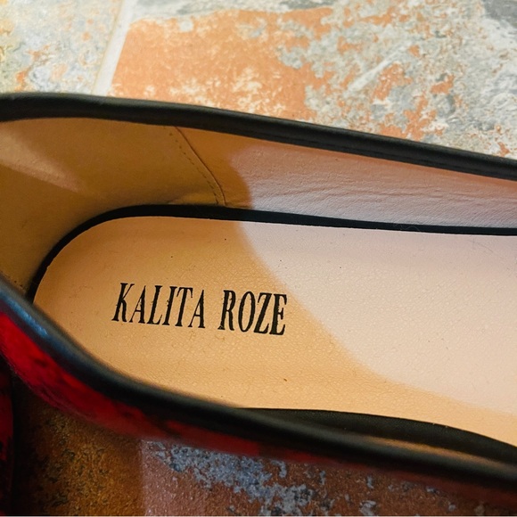 🐦‍🔥NWOB Frisky Kalita Rose Snake Print Red/Black Loafers/Flats! - Picture 3 of 15